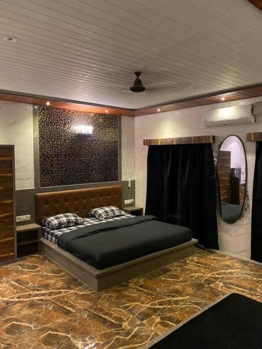 Mount Bungalows-1 Bedroom Big Private Poolcottage * Lonavala